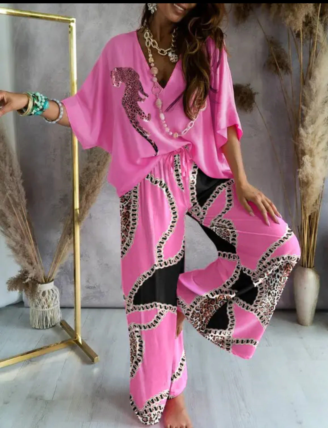 🌈 Ensemble Décontracté Haut Chauve-souris & Pantalon – Style Libre & Confort Élégant