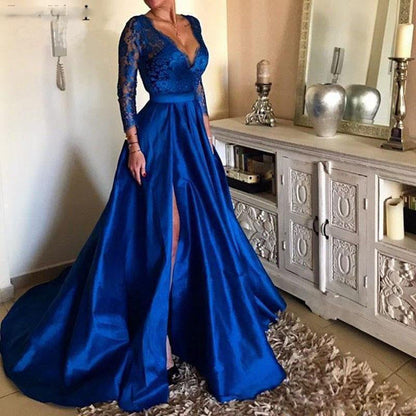 Robe de Soirée en Dentelle à Col en V – Jupe Ample Style Princesse