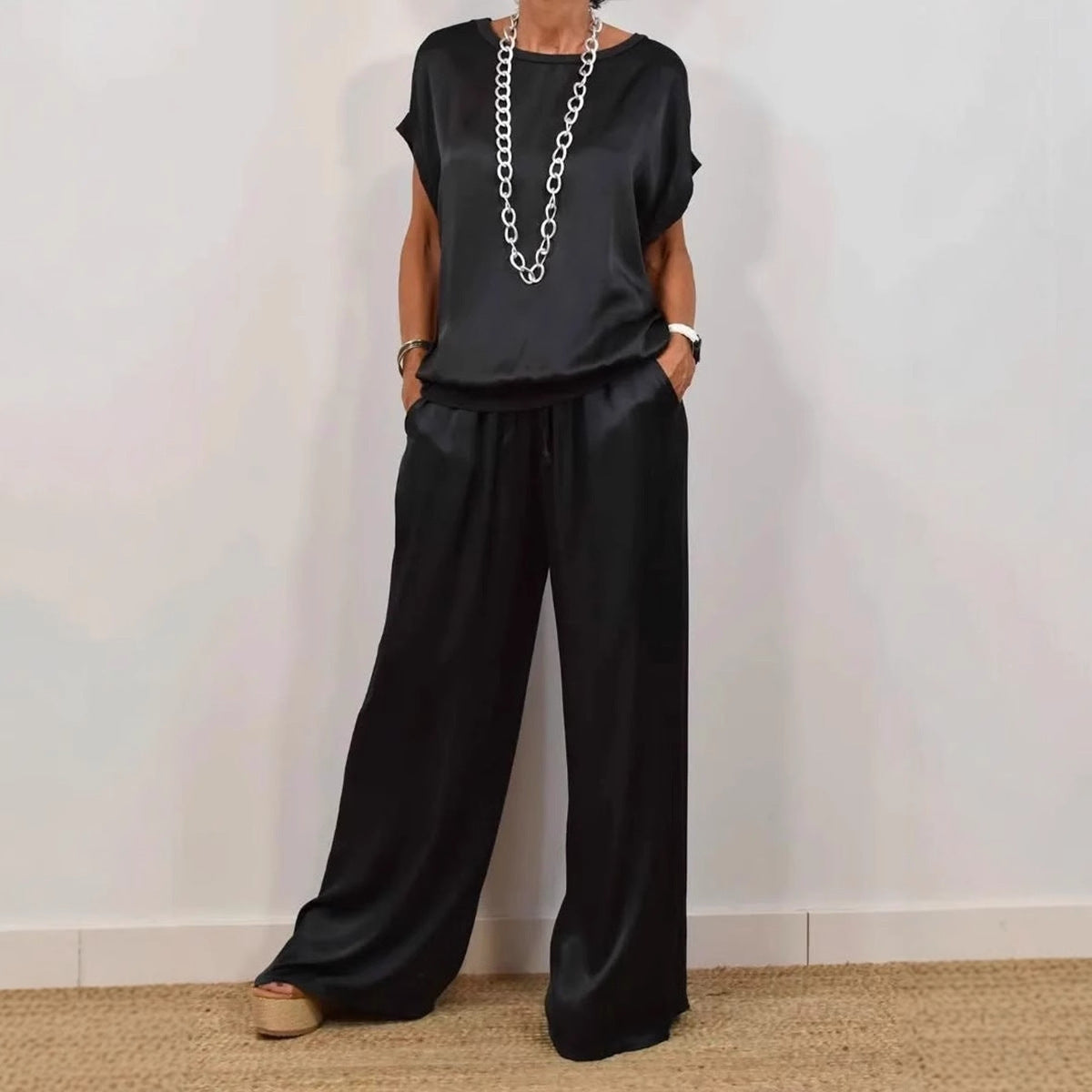 Ensemble Deux Pièces Élégant En Satin